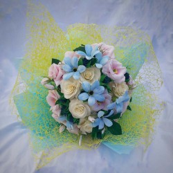 Buchet Laura